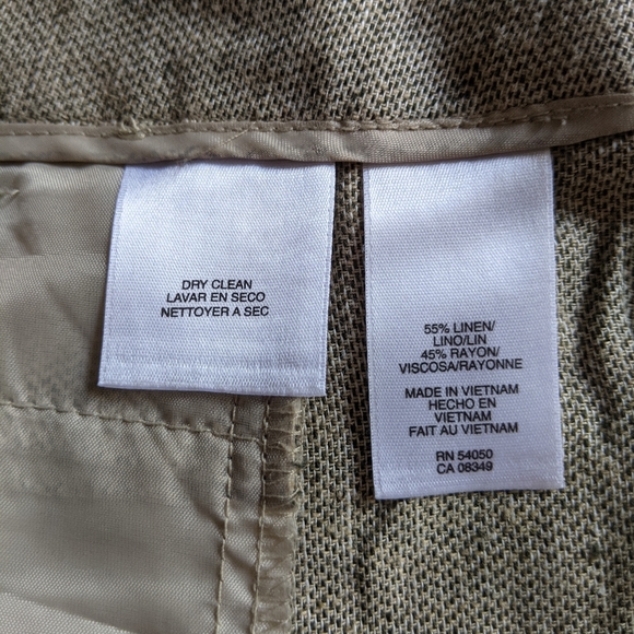 Capris - Picture 5 of 5